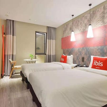 Ibis Shanghai North The Bund Zhoujiazui Road Buitenkant foto