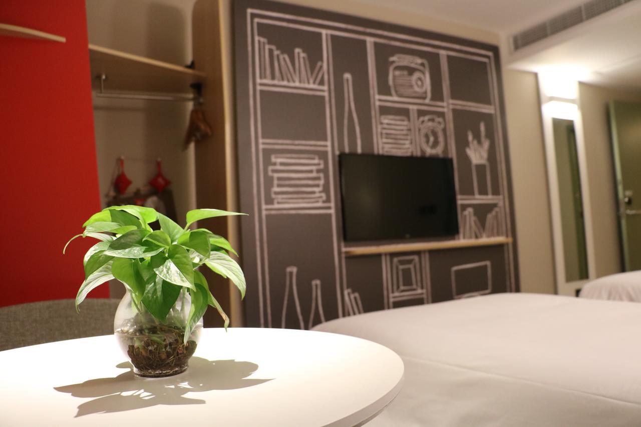 Ibis Shanghai North The Bund Zhoujiazui Road Buitenkant foto